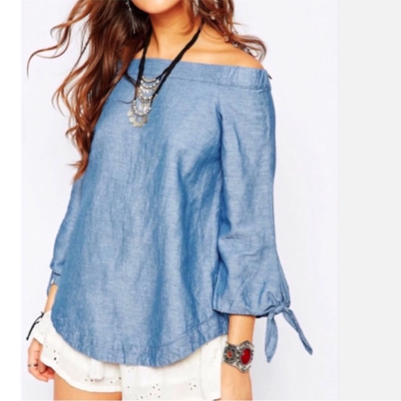 Free People Show Me Some Shoulder Top - Picture 1 of 9